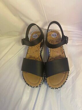 Blowfish Sandals Black White Aztec Platform Shoes, Women's Size 7. 5M